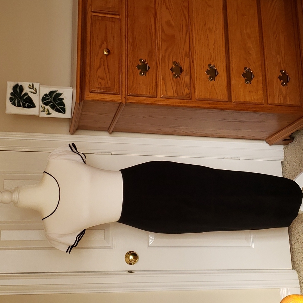 Talbots Stretch Faux Suede Midi Pencil Skirt - EUC